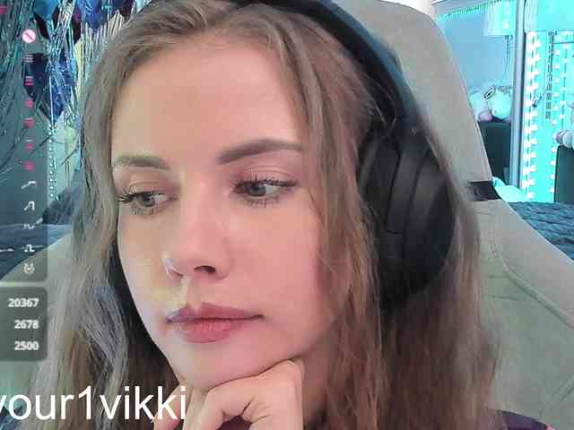 VikkiExtraCheese webcam