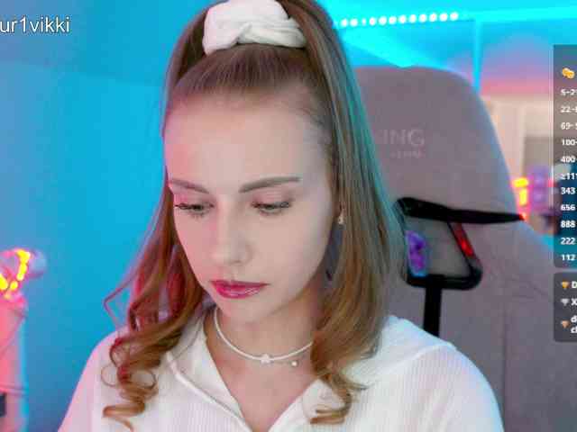 VikkiExtraCheese webcam