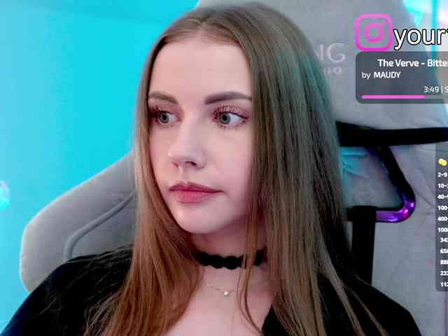 VikkiExtraCheese webcam