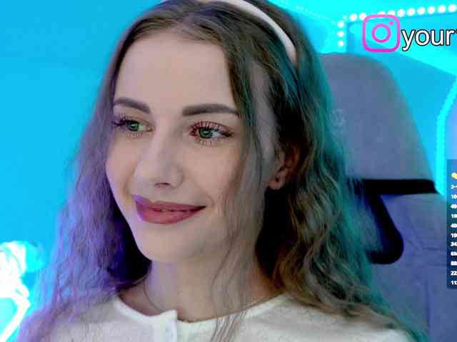 VikkiExtraCheese