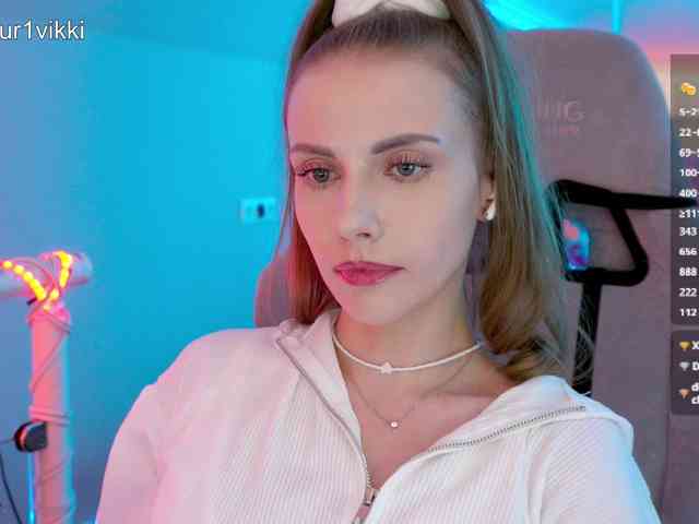 VikkiExtraCheese webcam