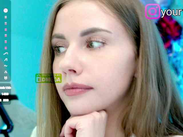 VikkiExtraCheese webcam