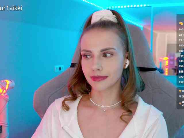 VikkiExtraCheese webcam