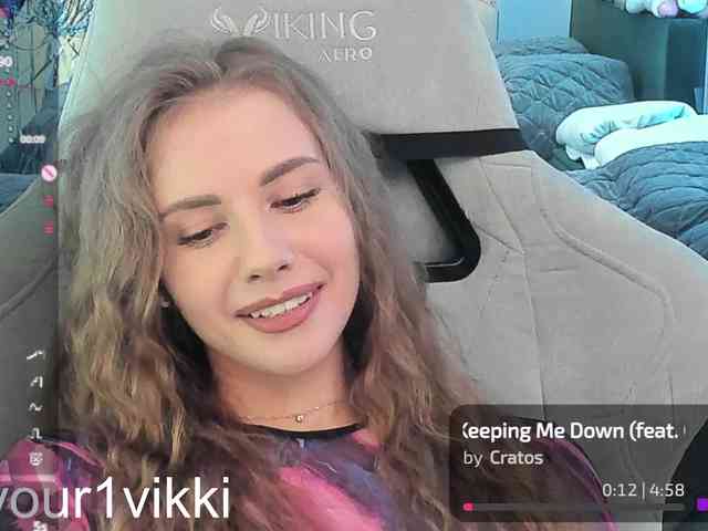 VikkiExtraCheese webcam