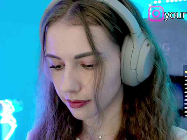 VikkiExtraCheese webcam