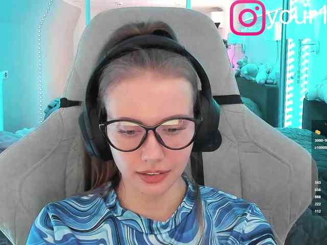 VikkiExtraCheese webcam