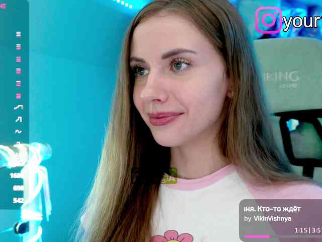 VikkiExtraCheese webcam