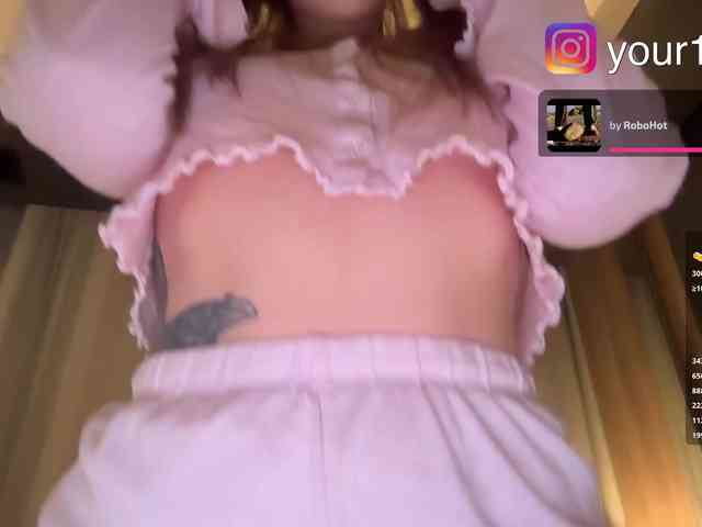 VikkiExtraCheese webcam