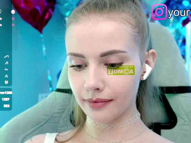 VikkiExtraCheese webcam