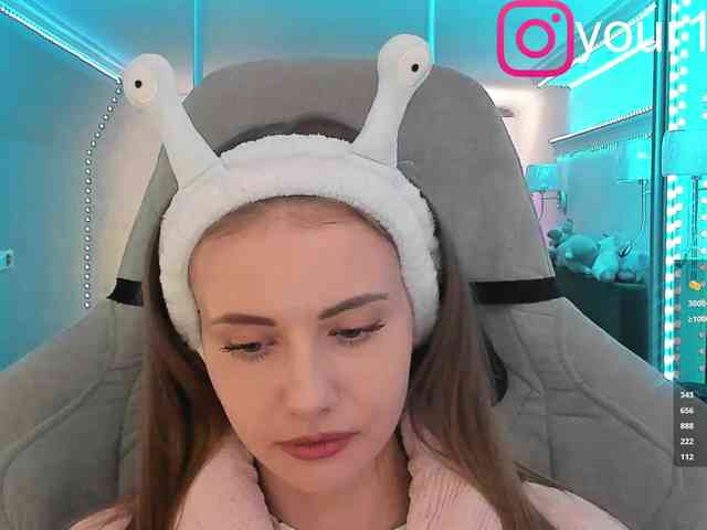 VikkiExtraCheese webcam