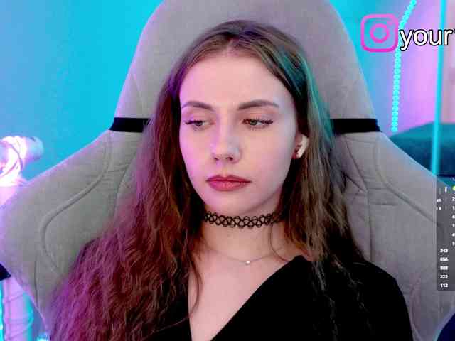 VikkiExtraCheese webcam