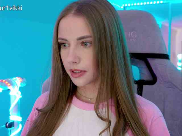 VikkiExtraCheese webcam