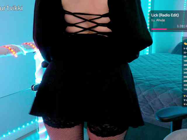 VikkiExtraCheese webcam