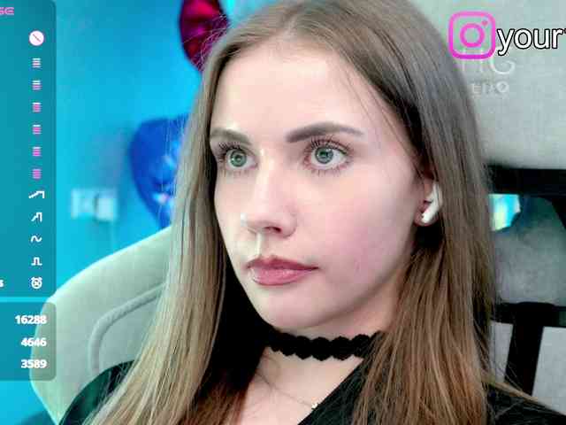 -VikkiL0vesCheese-
