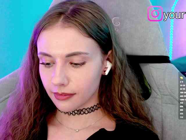 VikkiExtraCheese webcam