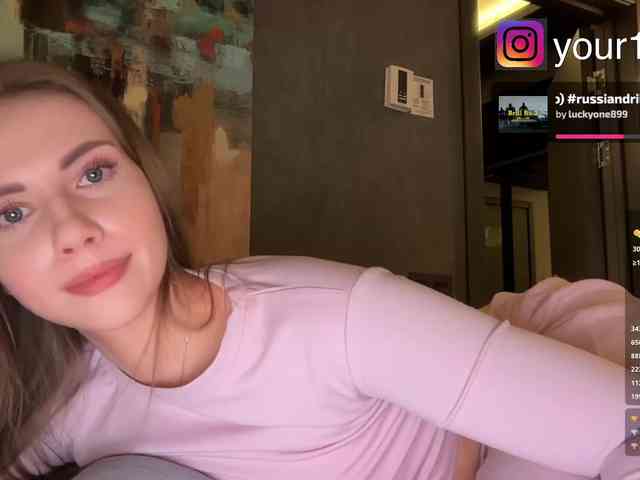 VikkiExtraCheese webcam