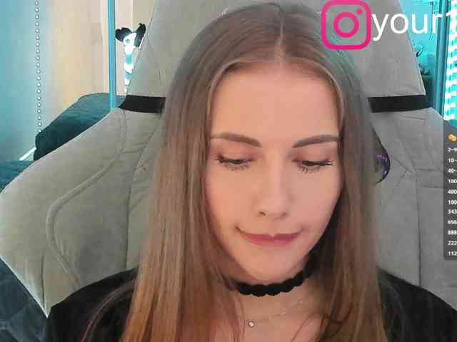 VikkiExtraCheese webcam