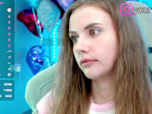 -VikkiL0vesCheese-