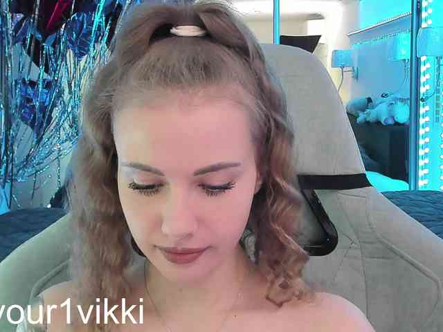 -VikkiL0vesCheese-