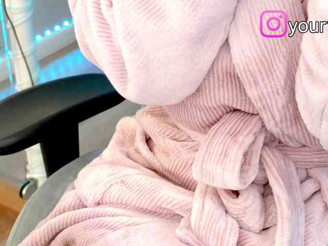 VikkiExtraCheese webcam