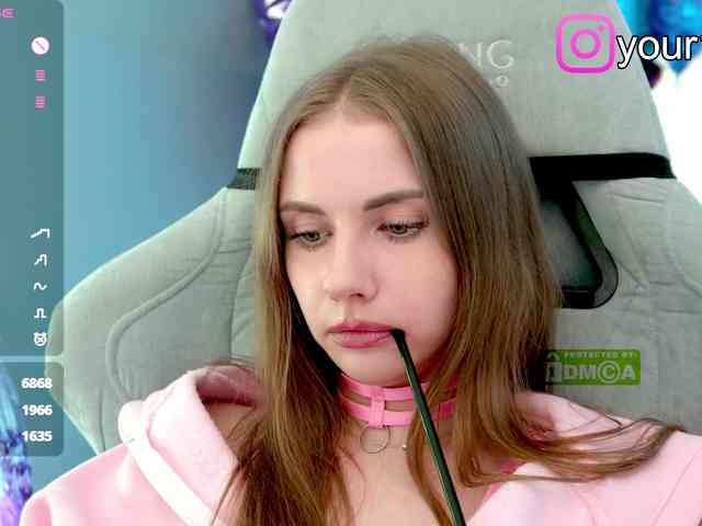 VikkiExtraCheese webcam