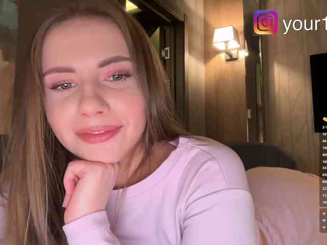 VikkiExtraCheese webcam