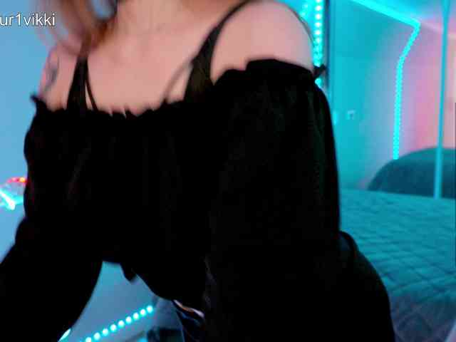 VikkiExtraCheese webcam