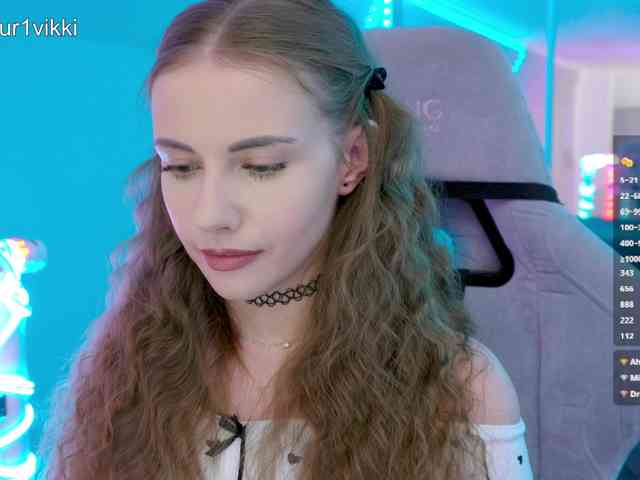 VikkiExtraCheese webcam