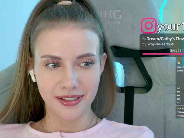 VikkiExtraCheese webcam