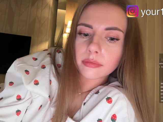 VikkiExtraCheese webcam