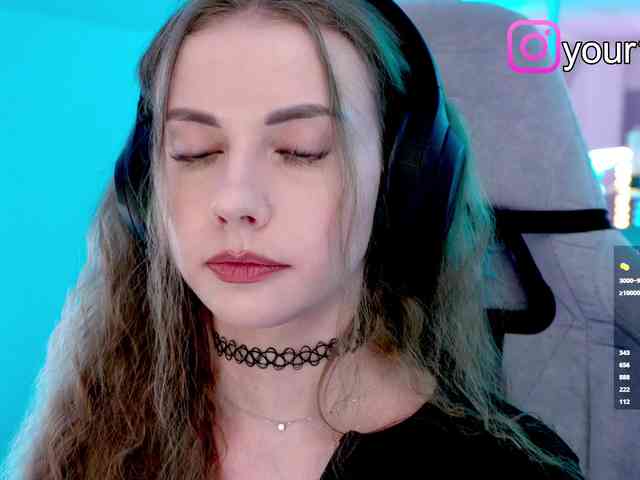 VikkiExtraCheese webcam