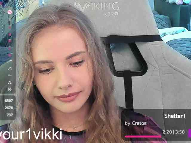 VikkiExtraCheese webcam