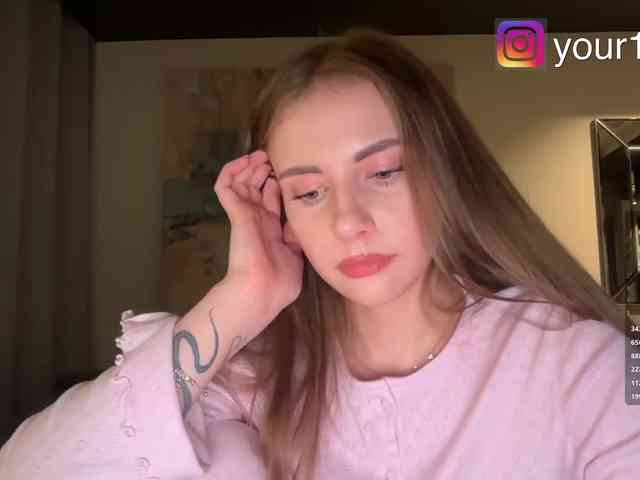 VikkiExtraCheese webcam