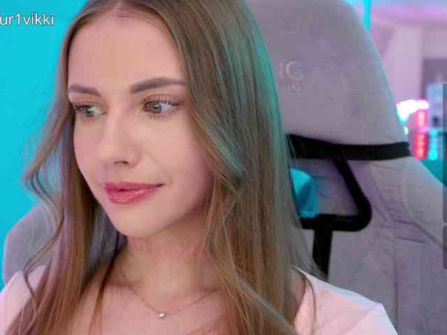 VikkiExtraCheese webcam