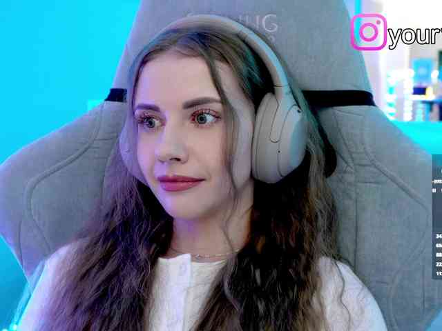 VikkiExtraCheese webcam