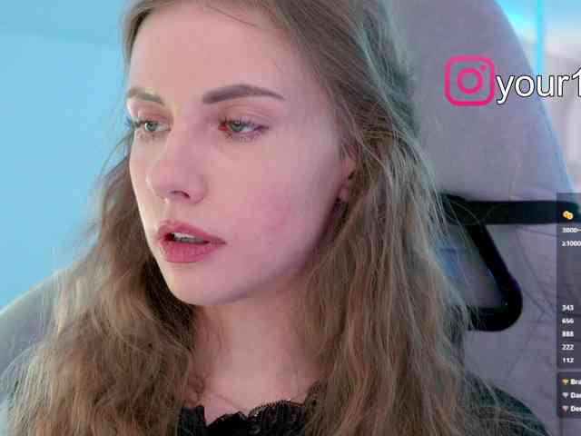 VikkiExtraCheese webcam