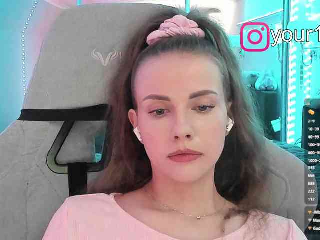 VikkiExtraCheese webcam