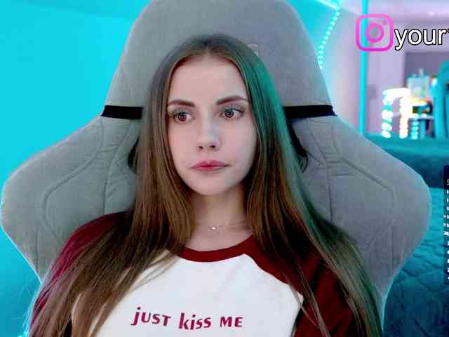 VikkiExtraCheese webcam