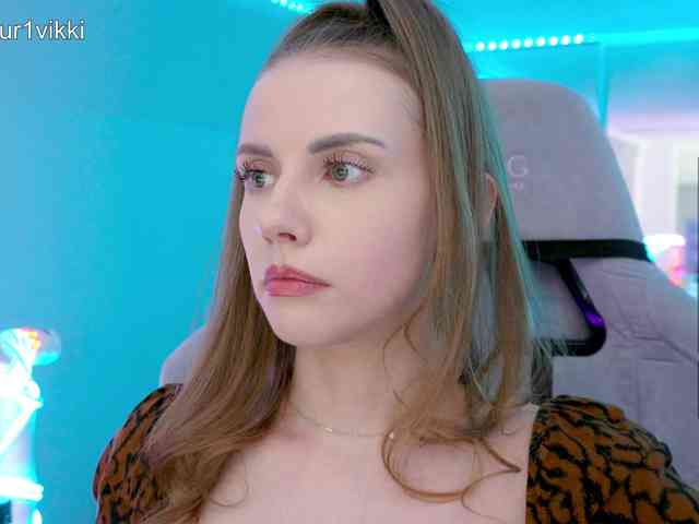 VikkiExtraCheese webcam