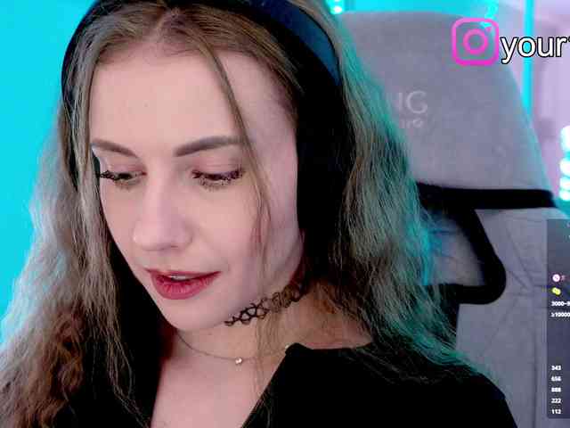 VikkiExtraCheese webcam