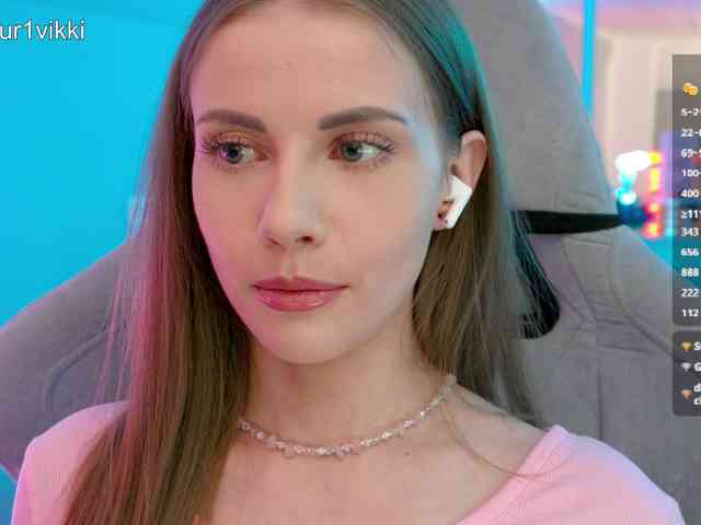 VikkiExtraCheese webcam