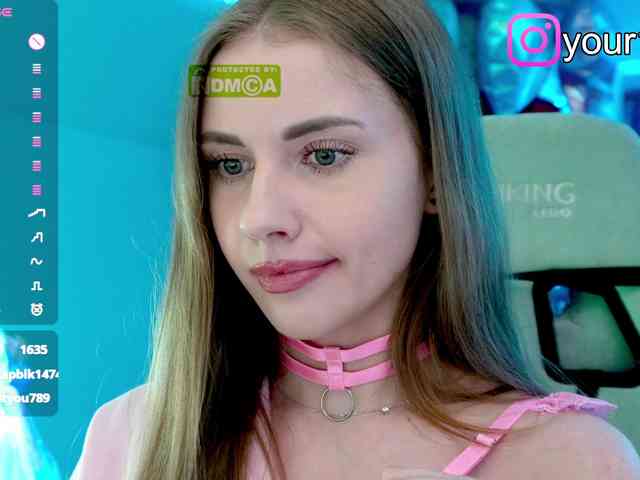 -VikkiL0vesCheese-