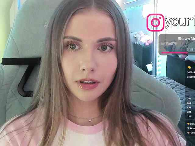 VikkiExtraCheese webcam