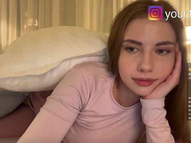 VikkiExtraCheese webcam