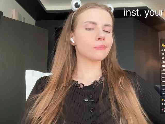 VikkiExtraCheese webcam