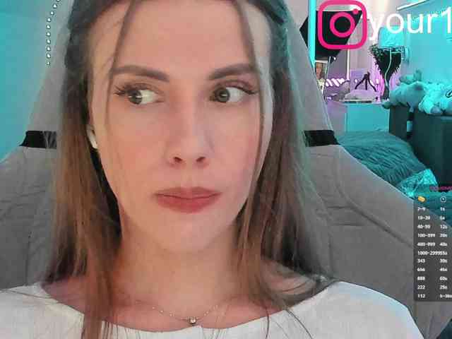 VikkiExtraCheese webcam