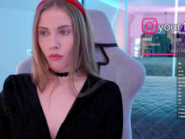 VikkiExtraCheese webcam