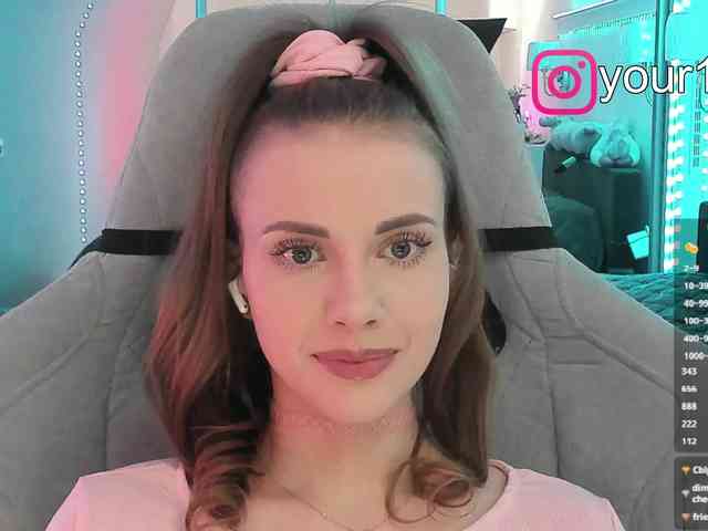 VikkiExtraCheese webcam