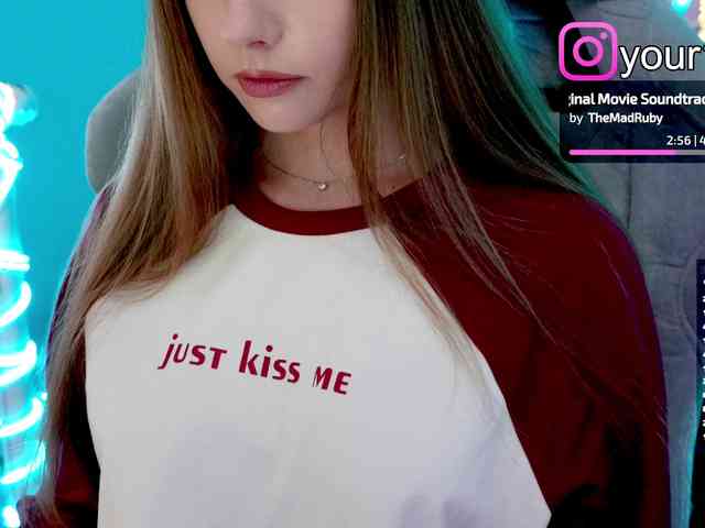 VikkiExtraCheese webcam