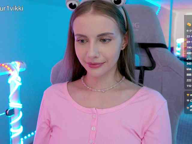 VikkiExtraCheese webcam